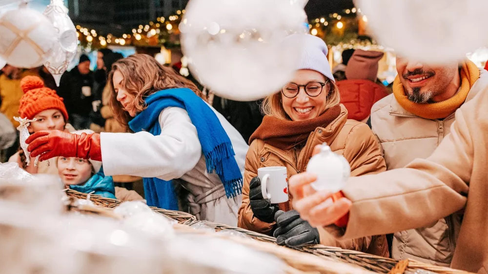 Dunaj se že spreminja v božično metropolo. F Paul Bauer