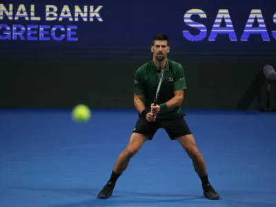 06 November 2025, Greece, Athens: Serbian tennis player Novak Djokovic in action against Portuguese Nuno Borges during their men's singles quarterfinal match at the Hellenic Championship tennis Championship. Photo: Aristidis Vafeiadakis/ZUMA Press Wire/dpa