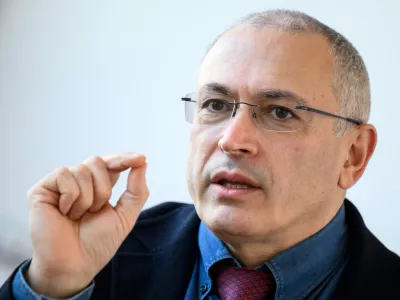 FILED - 23 March 2022, Berlin: Prominent Kremlin critic Mikhail Khodorkovsky speaks on Russia's war against Ukraine at a press briefing hosted by the Center for Liberal Modernity in Berlin. Photo: Bernd von Jutrczenka/dpa
