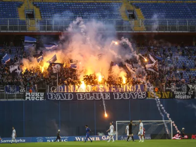 ﻿- hrvaški nogometni navijači - Bad Blue Boys - 27.05.2017 - Zagreb - nogomet - GNK Dinamo – HNK Rijeka, hrvaška nogometna liga - 36. kolo MAXtv Prva liga - - nogometni stadion Maksimir v Zagrebu   //FOTO: Luka Cjuha.