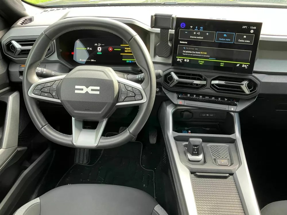 Dacia bigster hybrid 155 journey: V slogu pesmi Čista desetka