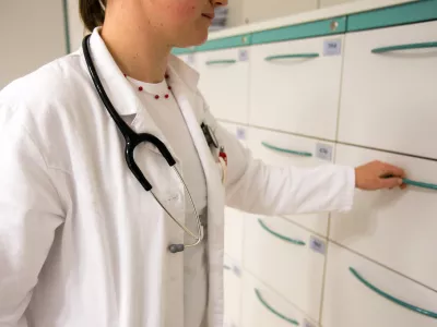 Specialistične ambulante bi selili pod okrilje bolnišnic