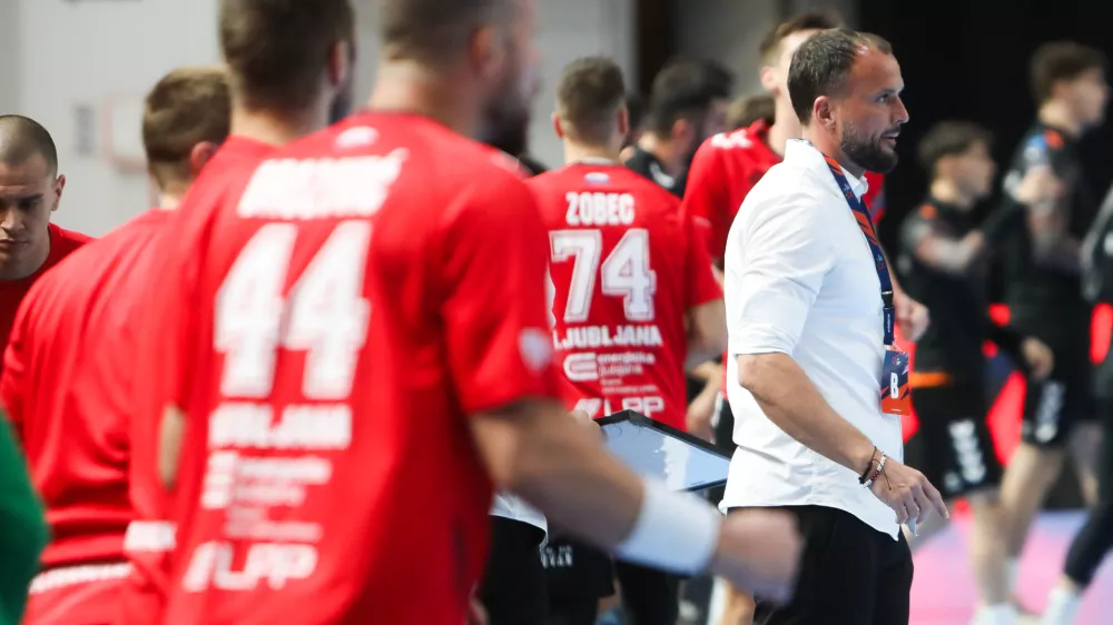 - Uroš Zorman, trener,- 14.10.2025. - Rokomet, Evropska liga 1. krog, LL Grosist Slovan - Baia Mare//FOTO: Bojan Velikonja