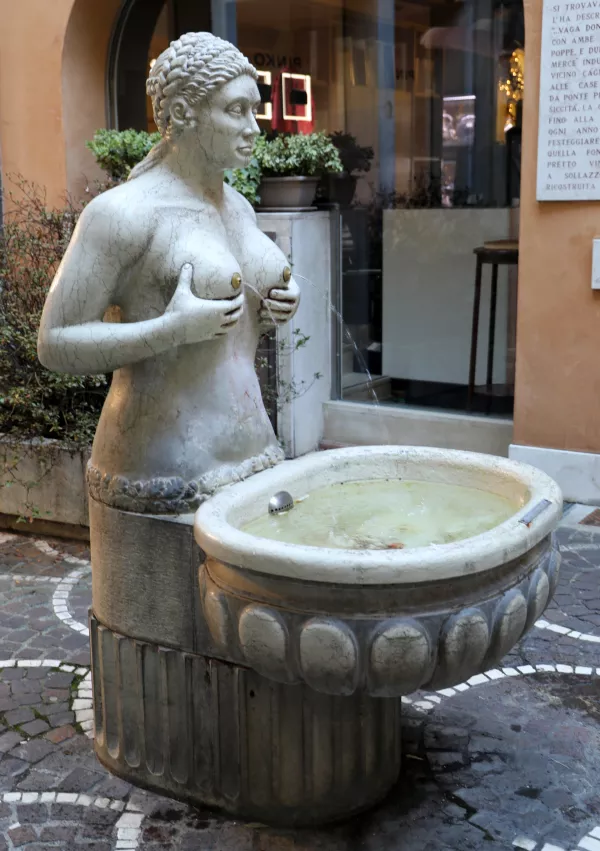 treviso fontana delle tette / Foto: Wikimedia Commons