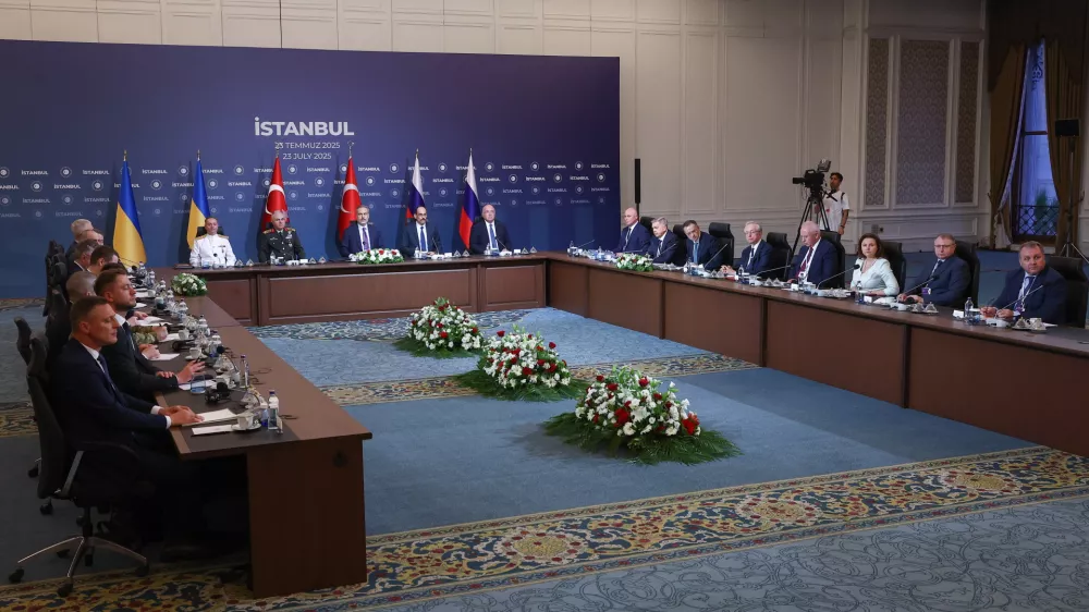 23 July 2025, Turkey, Istanbul: Delegations from Russia and Ukraine take part in the third round of Russian-Ukrainian peace talks at Ciragan Palace in Istanbul. Photo: Alexander Ryumin/TASS via ZUMA Press/dpa