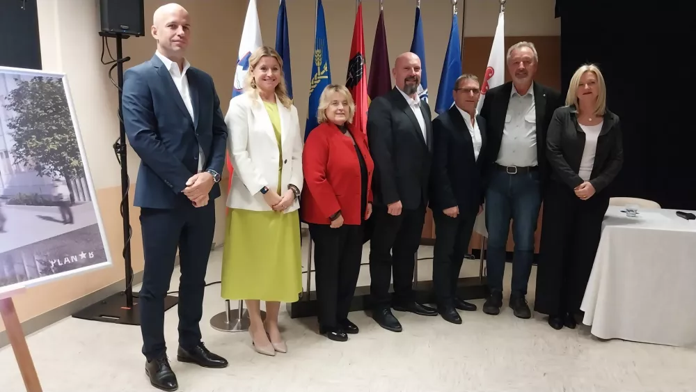 Kmalu začetek gradnje prizidka ZD Domžale