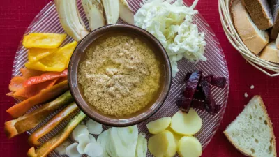 Italian anchovy and garlic sauce / Foto: Alain Intraina