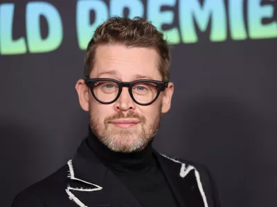 Macaulay Culkin novembra na premieri filma Zootopia 2 / Foto: Rodin Eckenroth/getty Images