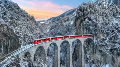 Viadukt Landwasser / Foto: Tawatchaiprakobkit