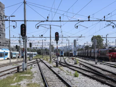 - 10.09.2024 - železniška postaja Ljubljana, vlak, potniki, turisti//FOTO: Jaka Gasar