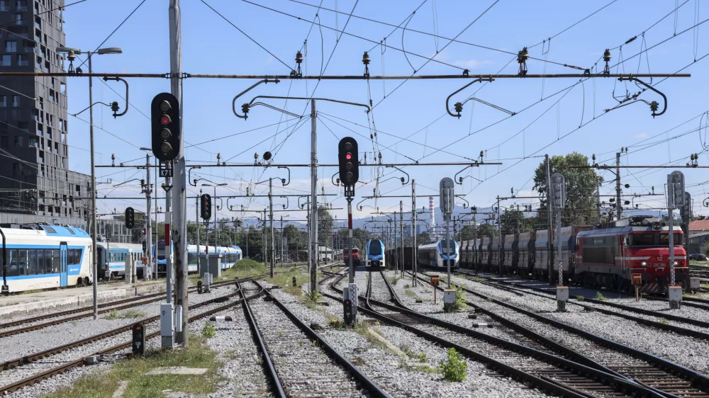 - 10.09.2024 - železniška postaja Ljubljana, vlak, potniki, turisti//FOTO: Jaka Gasar