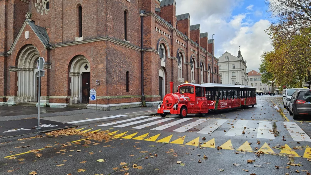 Maribor.Novi mestni vlakec obcine Maribor.