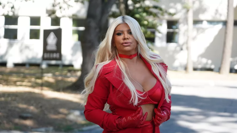 Dara Bubamara je trenutno samska, znova pa ji pišejo tudi moški, ki so od nje precej mlajši. F Pixsell