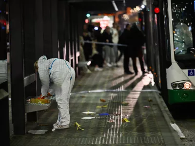 kriminalforenzika forenziki policija uboj kriminalisti 13.11.2025 Napad na voznika LPP z ostrim predmetom - nožem, Bavarski dvorFoto: Nik Erik Neubauer