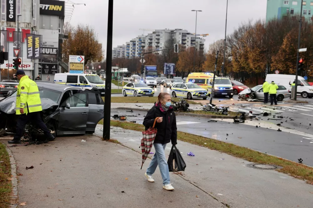 Nesreča Celovška cesta, 21. 11. 2025Foto: Jaka Gasar