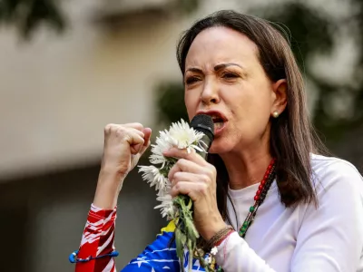 FILE PHOTO: Venezuelan opposition leader Maria Corina Machado addresses supporters at a protest ahead of the Friday inauguration of President Nicolas Maduro for his third term, in Caracas, Venezuela January 9, 2025. REUTERS/Leonardo Fernandez Viloria/File Photo