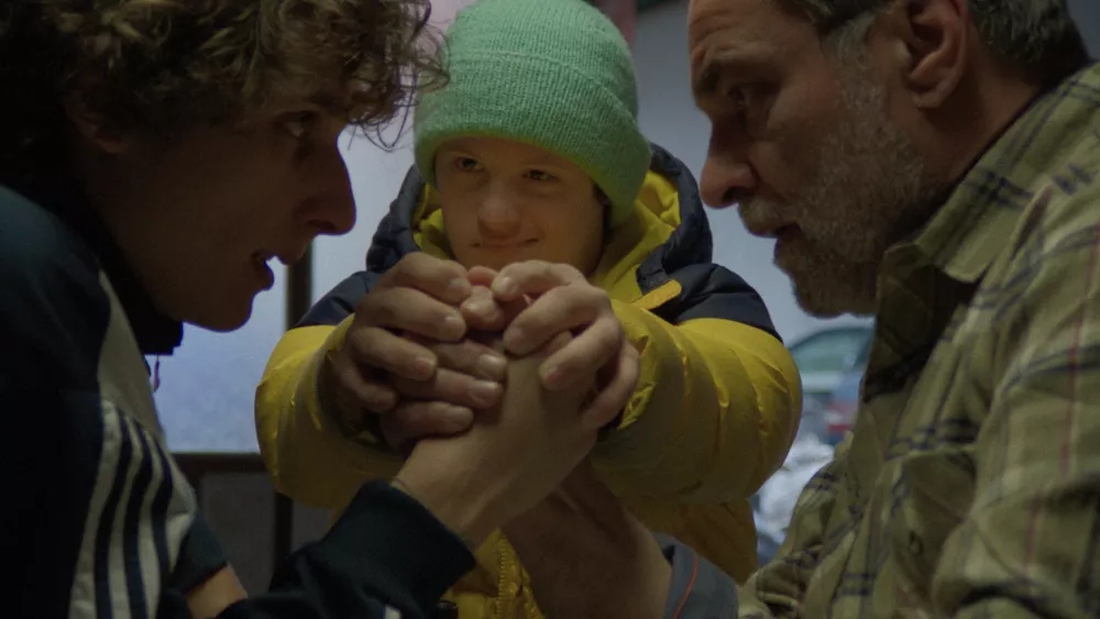 Zajčji nasipRežija: Čejen ČernićHrvaška, Slovenija, Litva, 2025