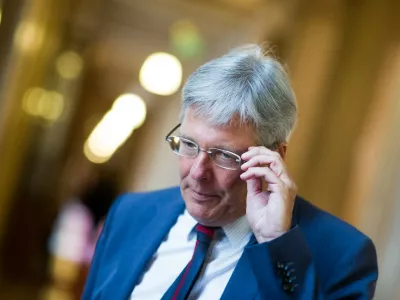 06.09.2016, Parlament, Wien, AUT, SPÖ, Sitzung des Parteipräsidiums. im Bild Landeshauptmann Kärnten Peter Kaiser // during board meeting of the austrian social democratic party at austrian parliament in Vienna, Austria on 2016/09/06. EXPA Pictures,Image: 299346330, License: Rights-managed, Restrictions: NO GERMANY, ITALY, FRANCE OR POLAND, Model Release: no