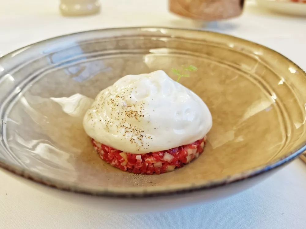 Tatarski biftek, Bistro Grad Štanjel