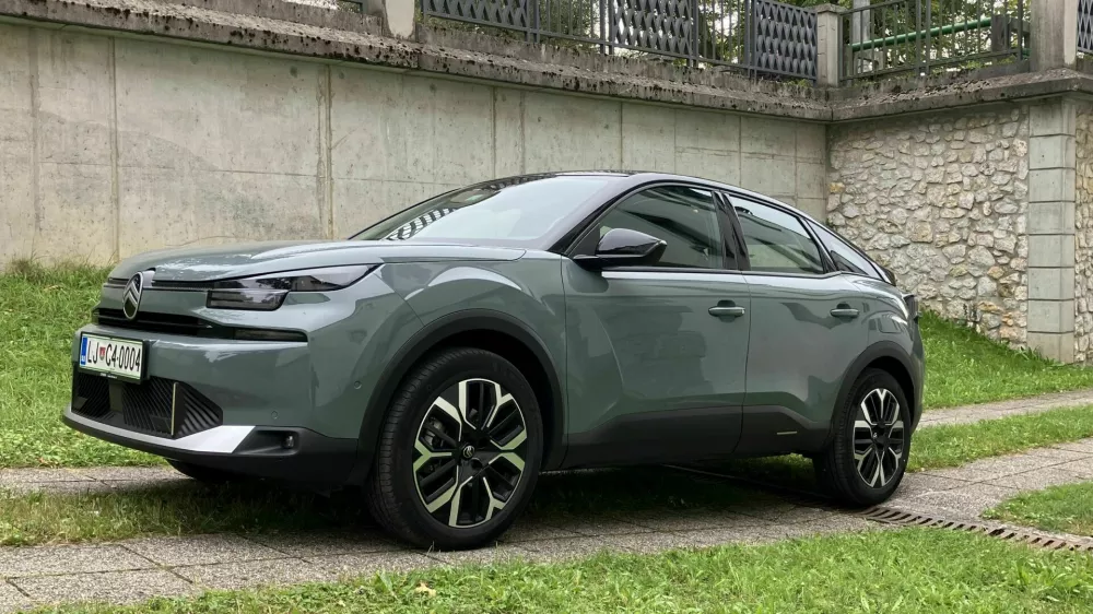 Citroën C4 hibrid 145 business: Ne šprint, ampak tek na dolge proge