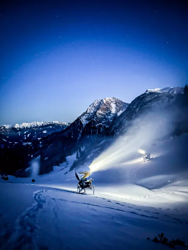 Začetek zasneževanja na Krvavcu F: RTC Krvavec