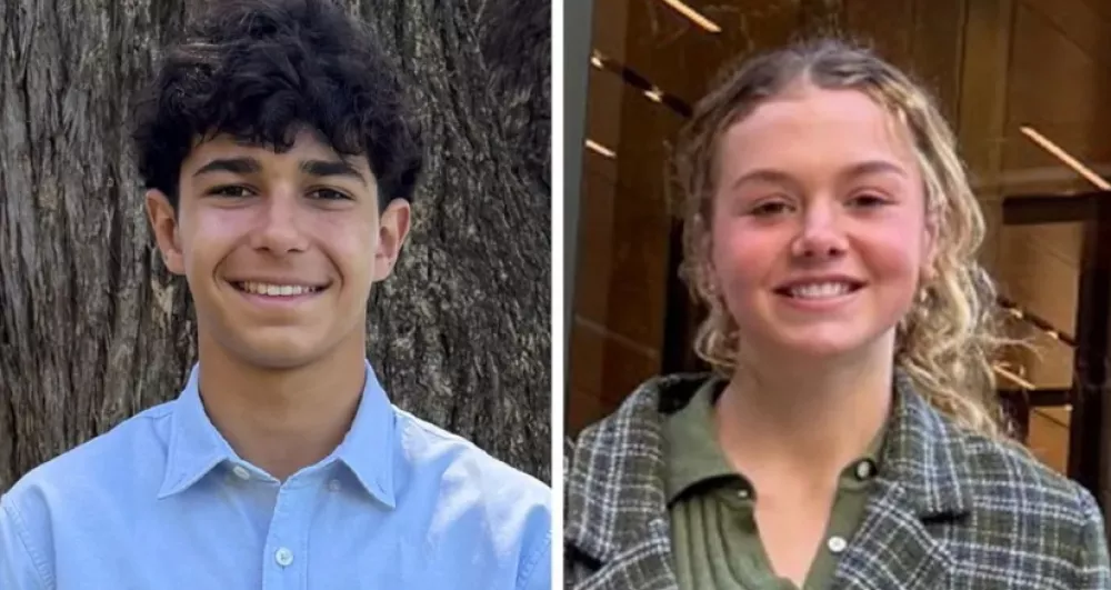 Noah Jones in Macy Neyland, najstnika, ki sta vložila tožbo na avstralsko vrhovho sodišče zaradi zakona o prepovedi spletnih omrežij za mlajše od 16 let