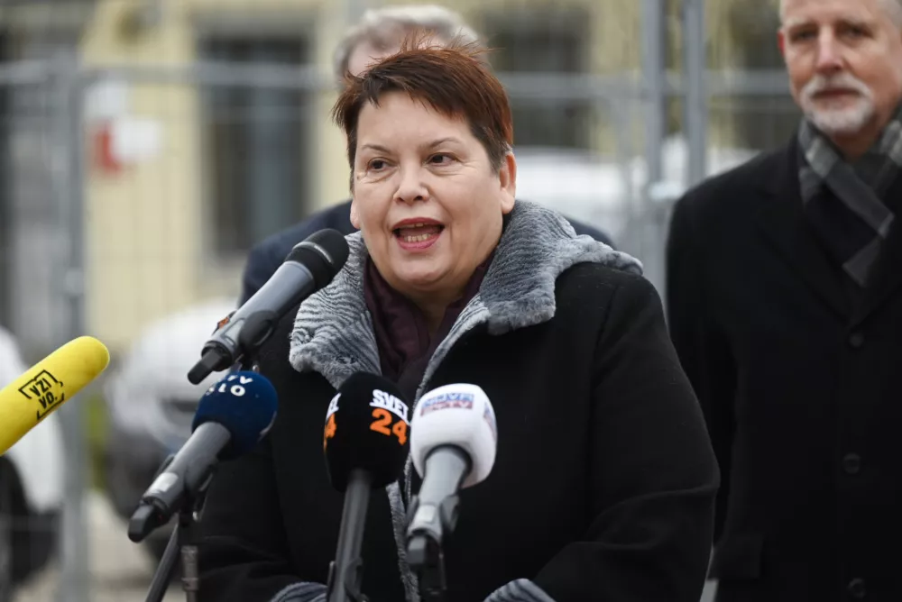 Prodekan Kirbiš beži na upravo za varno hrano?