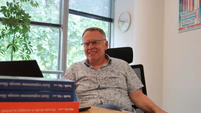 Javno mnenje: Večina si želi manjše razlike v plačah