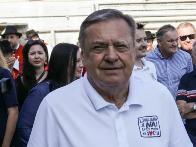 - Dr. Robert Golob, predsednik vlade RS,- Zoran Jankovič, Župan MOL,- 20.07.2025. - Svečana otvoritev prenovljenega bazena Vevče.//FOTO: Bojan Velikonja