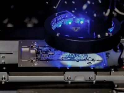 Sodobni pametni telefon sestavljajo okoli 3 dni. Veliko časa pa je namenjenega rpeverjanju kvalitete. 