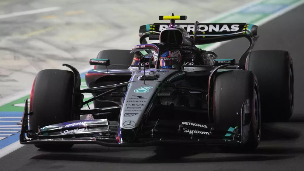 Formula One F1 - Qatar Grand Prix - Lusail International Circuit, Lusail, Qatar - November 29, 2025 Mercedes' Andrea Kimi Antonelli during qualifying Pool via REUTERS/Darko Bandic