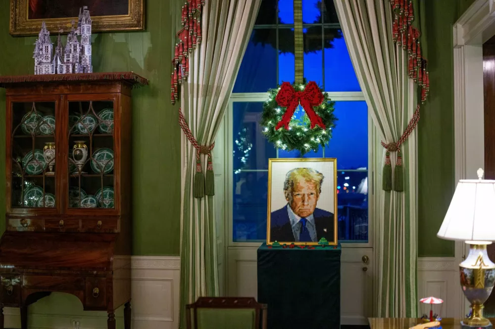 A Lego portrait of U.S. President Donald Trump in the Green Room of the White House during a media preview of the 2025 holiday decorations at the White House in Washington, U.S., December 1, 2025. REUTERS/Aaron Schwartz