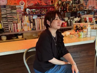 Japonska pevka Maki Otsuki je morala koncert v Šanghaju prekiniti sredi pesmi. F instagram