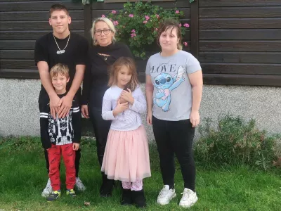 Iskrica, družina Cvirn, Brestanica pri Krškem. Foto: Tatjana Pihlar / Foto: Tatjana Pihlar 