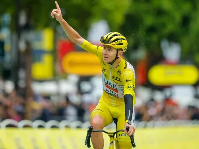 Francija, Pariz.Kolesarska dirka po Franciji, 21. etapa: Mantes-la-Ville - Pariz (132,3 km).Zmagovalec dirke po Franciji Tadej Pogacar. / Foto: Anze Malovrh/sta