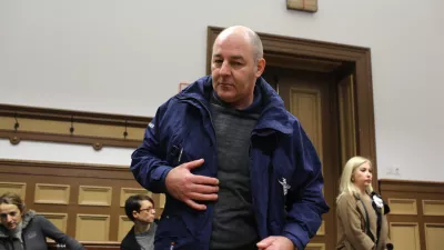 ﻿Florijan Gašperin,- 15.02.2017 -  sojenje Florijanu Gašperinu in soobd. zaradi prejemanja podkupnin pri tehničnih pregledih vozil -//FOTO: Jaka Gasar