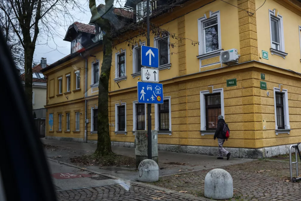 Z inštruktorjem v avtu: kje v Ljubljani naredijo vozniki največ napak?