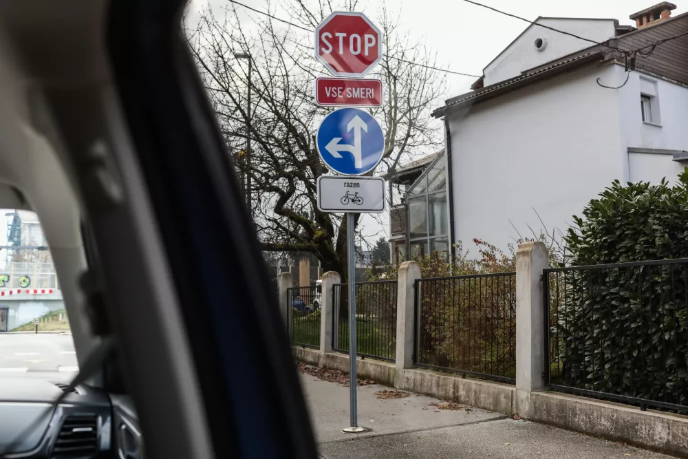 Z inštruktorjem v avtu: kje v Ljubljani naredijo vozniki največ napak?