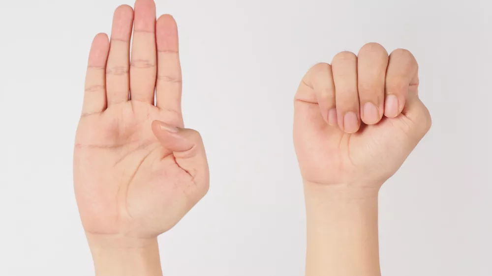 Mednarodni znak za pomoč / Foto: Istock
