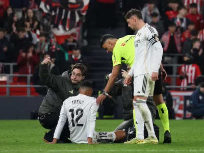 Soccer Football - LaLiga - Athletic Bilbao v Real Madrid - San Mames, Bilbao, Spain - December 3, 2025 Real Madrid's Trent Alexander-Arnold after sustaining an injury REUTERS/Pankra Nieto
