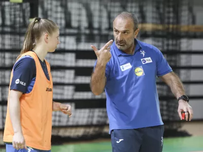 Selektor slovenske ženske rokometne reprezentance Dragan Adžić19.11.2024 - rokomet - trening ženske rokometne reprezentance Slovenije FOTO: LUKA CJUHA