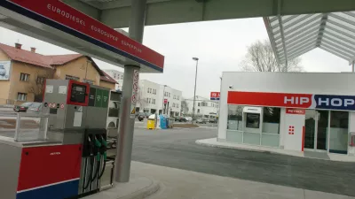 PETROL bencinski servis, nova bencinska črpalka - Tržaška cesta