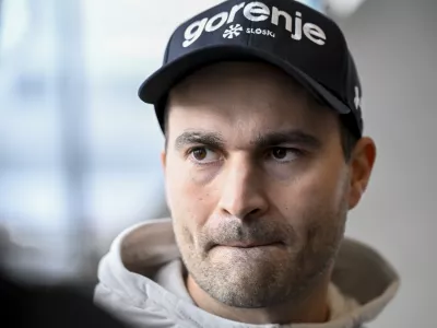 Robert Hrgota02.12.2025 Novinarska konferenca moške in ženske članske reprezentance Slovenije po vrnitvi s skandinavske turneje - smučarski skakalciFoto: Nik Erik Neubauer