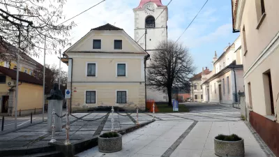 Spor o postavitvi Marijinega znamenja