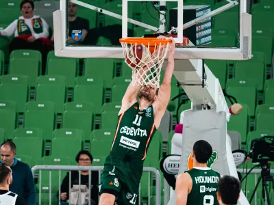 Jaka Blažič je na tekmi proti Iliriji presegel 5000 doseženih točk v dresu Olimpije, kar je v celotni zgodovini kluba uspelo le velikanom Ivu Daneuu, Vinku Jelovcu, Petru Vilfanu, Dušanu Hauptmanu in Slavku Kotniku. Foto: ABA