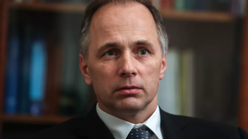 - 14.01.2019 &ndash; prof. dr. Rajko Knez, predsednik Ustavnega sodi&scaron;ča RS od 19. 12. 2018  //FOTO: Jaka GasarOPOMBA: ZA OBJEKTIV - INTERVJU - 2019