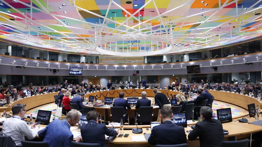 HANDOUT - 08 December 2025, Belgium, Brussels: A general view of the round table of the EU Justice and Home Affairs Council in Brussels. Photo: Alexandros Michailidis/EU Council/dpa - ATTENTION: editorial use only and only if the credit mentioned above is referenced in full