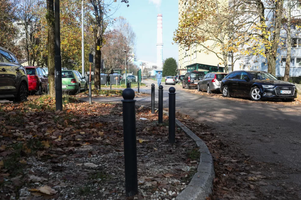 - 11.11.2025. - Novi količki na Parmski cesti v &Scaron;tepanjskem naselju. &Scaron;tepanjsko naselje.//FOTO: Bojan Velikonja