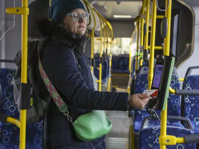 - 29.11.2023 – Ljubljanski potniški promet (LPP) - predstavitev nove digitalne rešitve - plačevanje avtobusnih vozovnic s plačilnimi karticami na mestnih in medkrajevnih linijah - //FOTO: Luka Cjuha