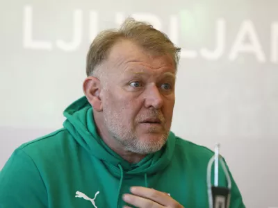 Robert Prosinečki, novi trener Olimpije - 23.03.2022 &ndash; Nogometni klub NK Olimpija - predstavili novega trenerja Roberta Prosinečkega //FOTO: Luka Cjuha